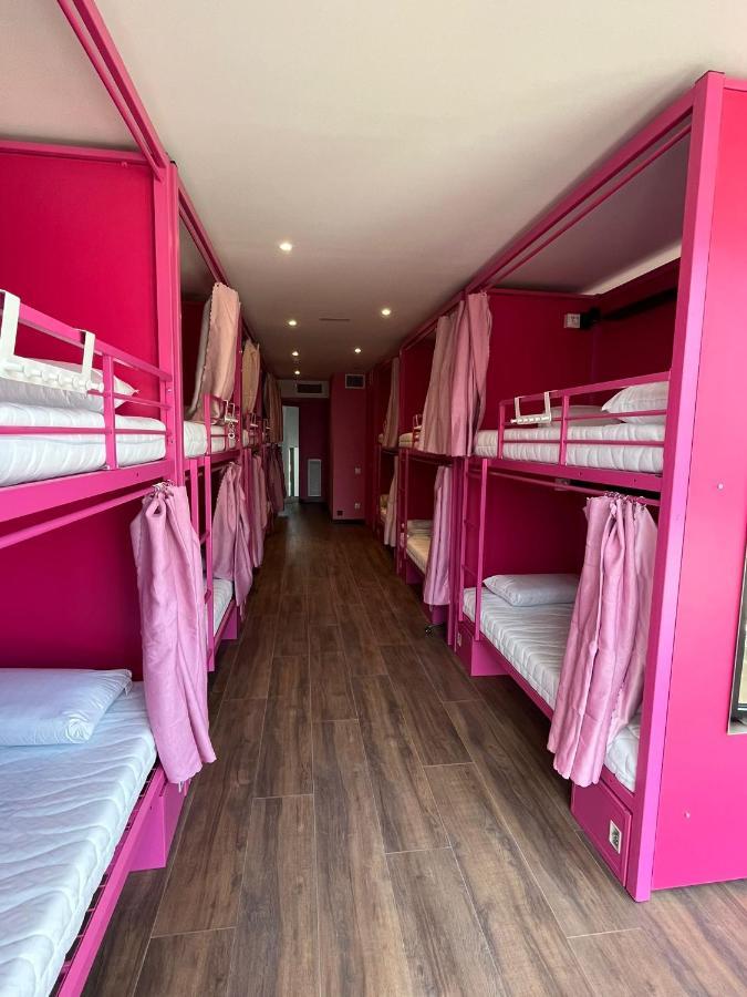 Hostelle - Women Only Hostel Barcelona Eksteriør billede