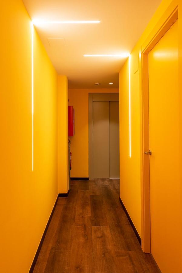 Hostelle - Women Only Hostel Barcelona Eksteriør billede