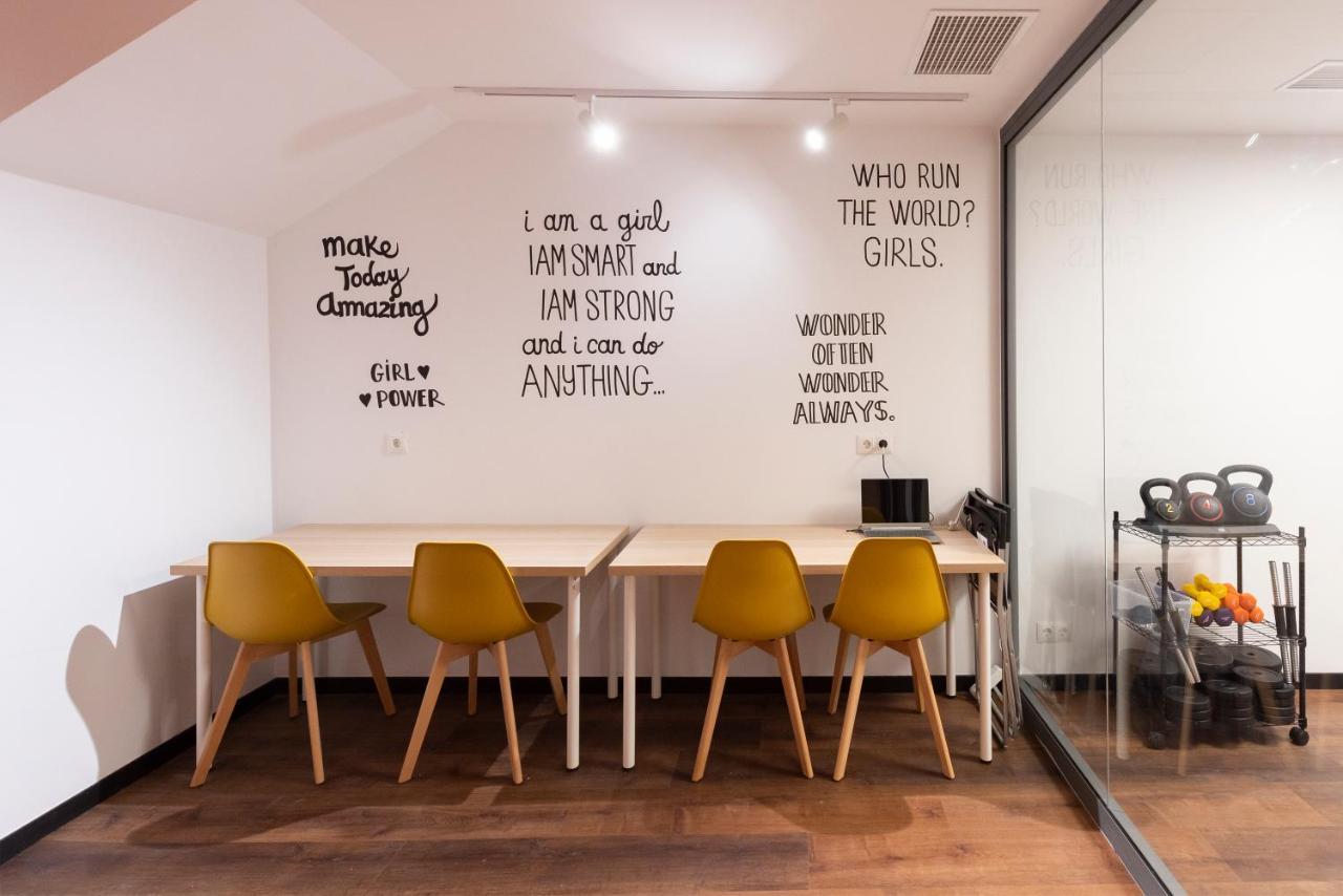 Hostelle - Women Only Hostel Barcelona Eksteriør billede